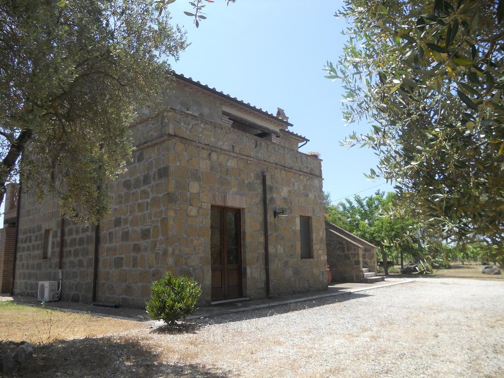 Agriturismo Tenuta Roccaccia Pitigliano Exterior foto